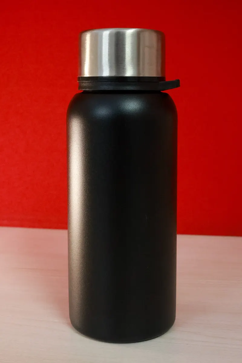 detox drinks you can buy at the store - water and drink bottles