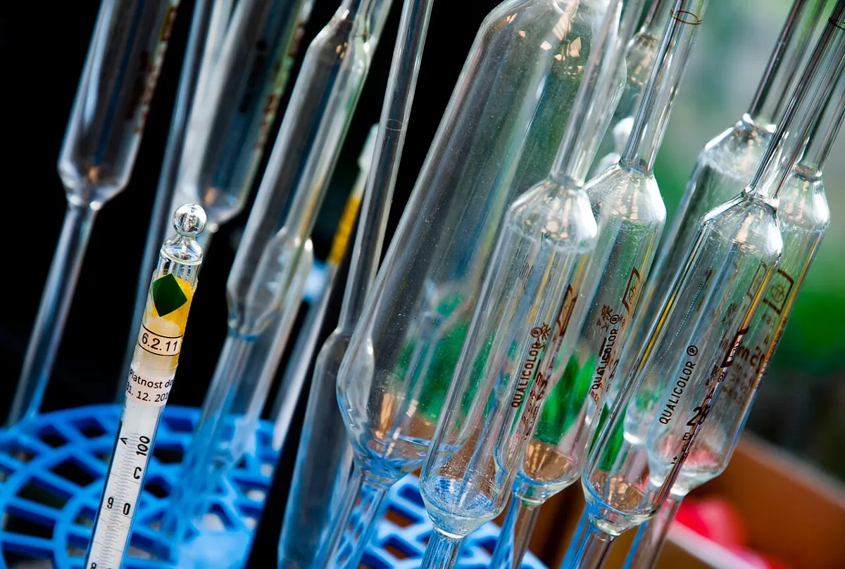 editorial methodology - laboratory testing equipment