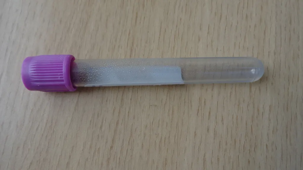 Blood collection tube - hair follicle test minimum length